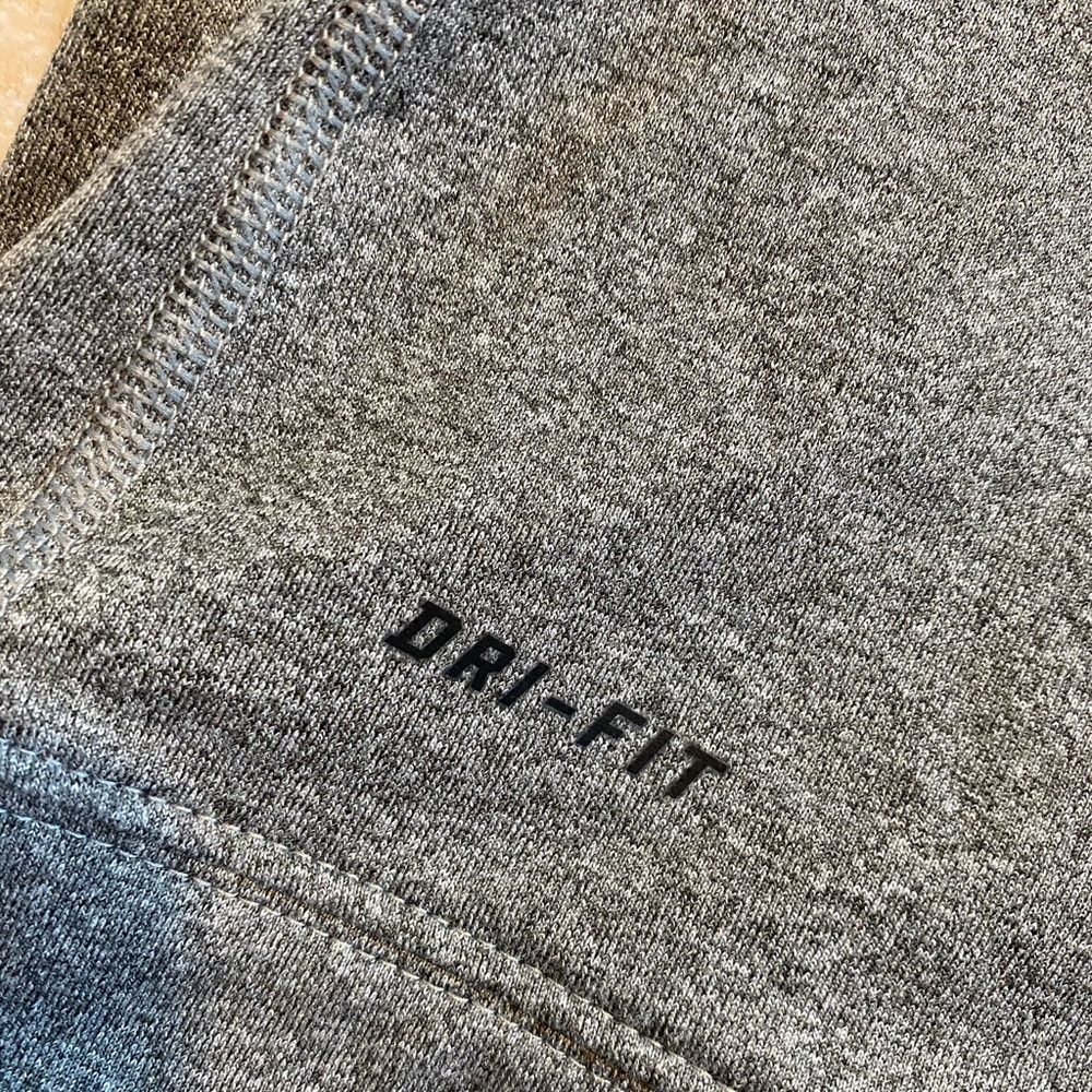 Nike pullover - Picture 7 of 7